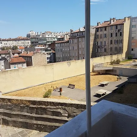 T4 Proche Gare Saint Charles Marseille